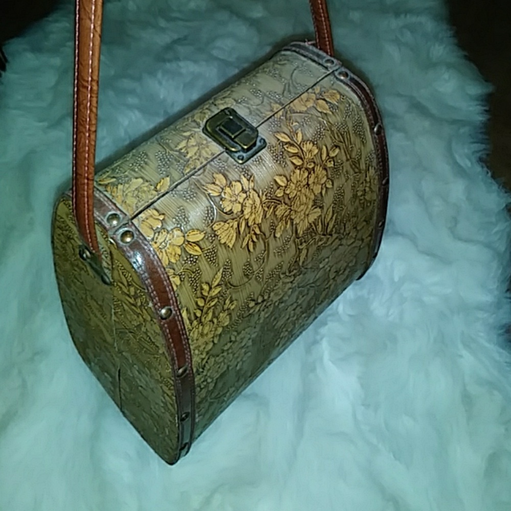 Pocket Book - image 8